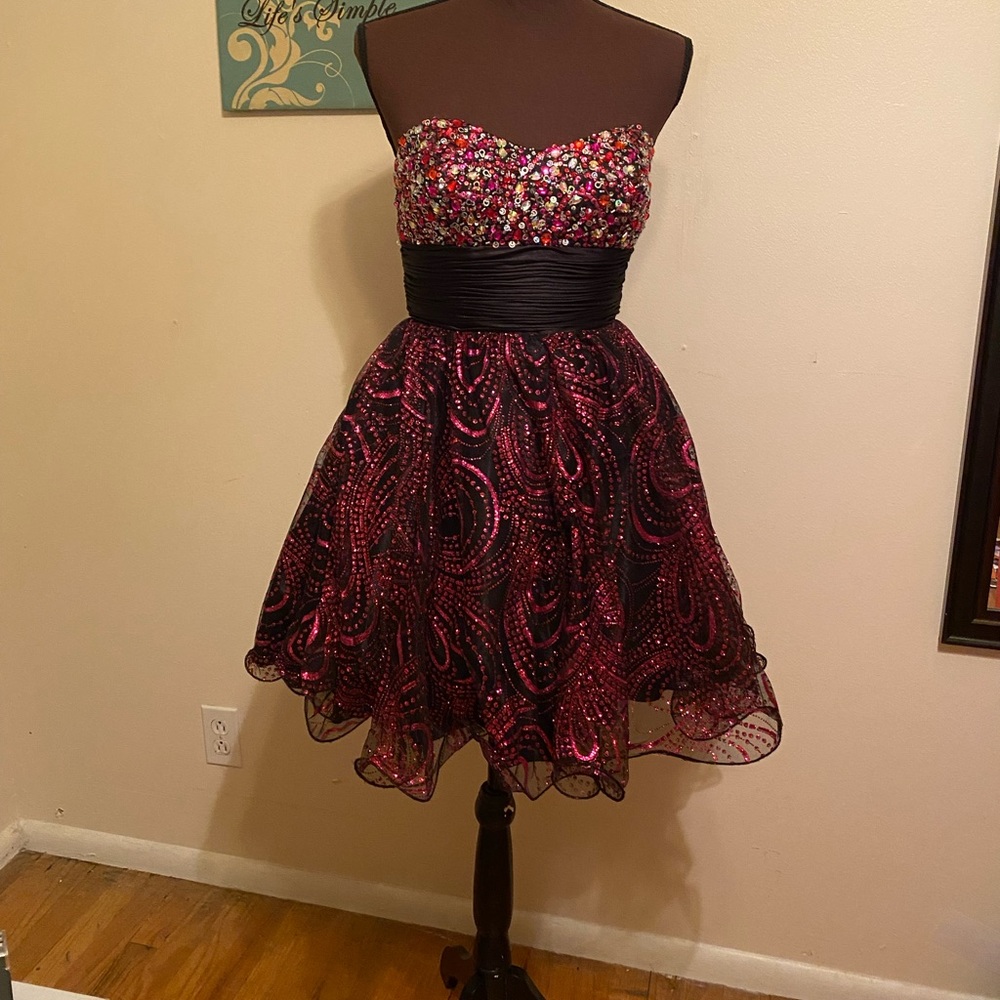 Jovani Beaded Short Party Dress with Jeweled Patterned Skirt B457
